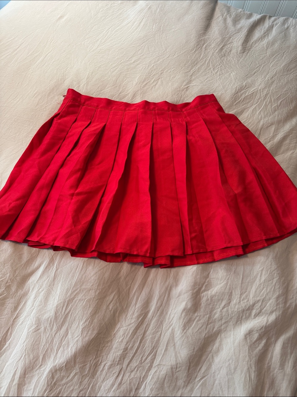 Women’s Red Pleated Mini Skirt (22)